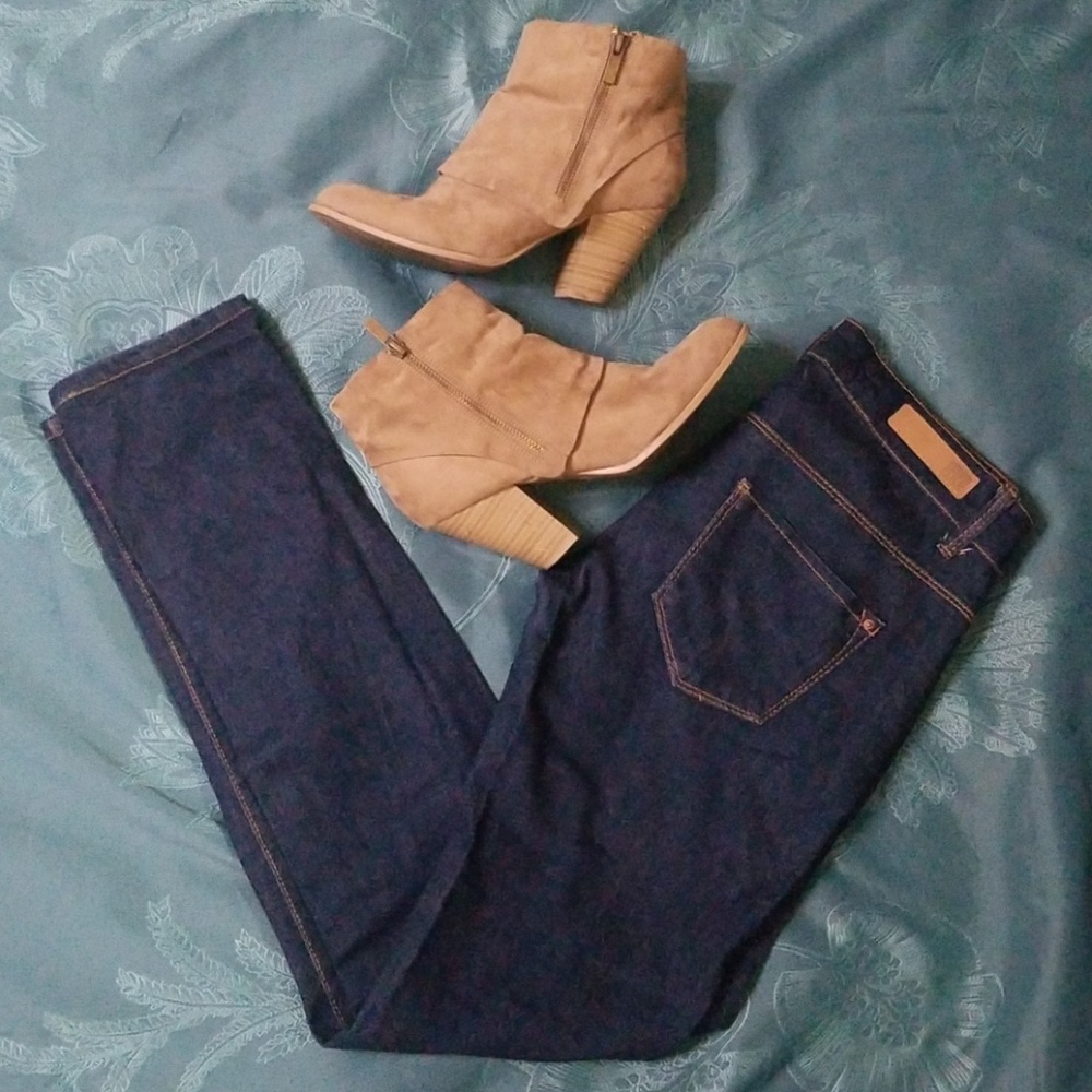 Cute Zara Dark Denim Jeans